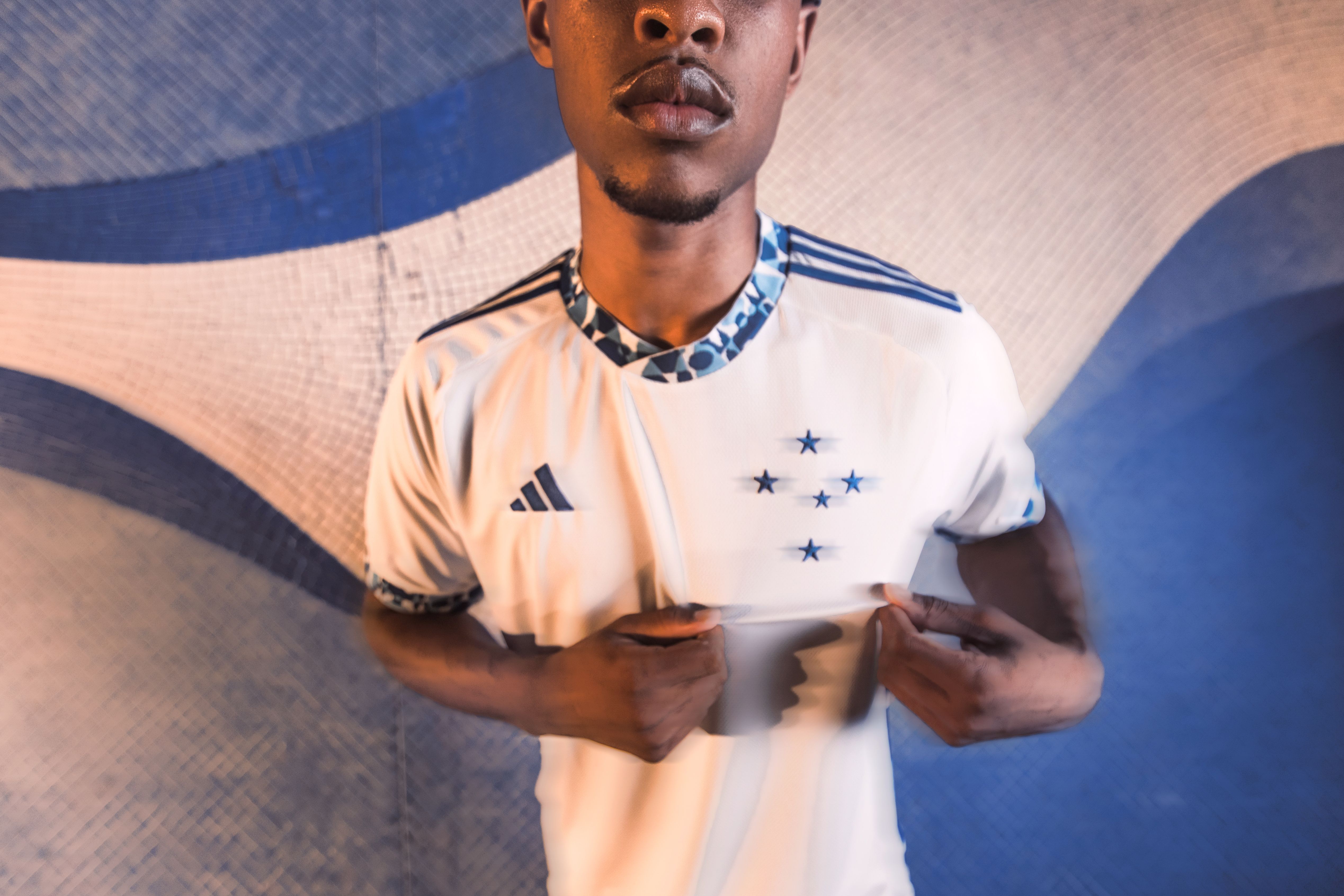 Mattos revela reunião do Cruzeiro com Adidas e renovação de patrocínio milionário