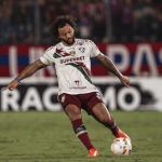 Marcelo volta da Espanha e vai reforçar o Fluminense diante do Atlético