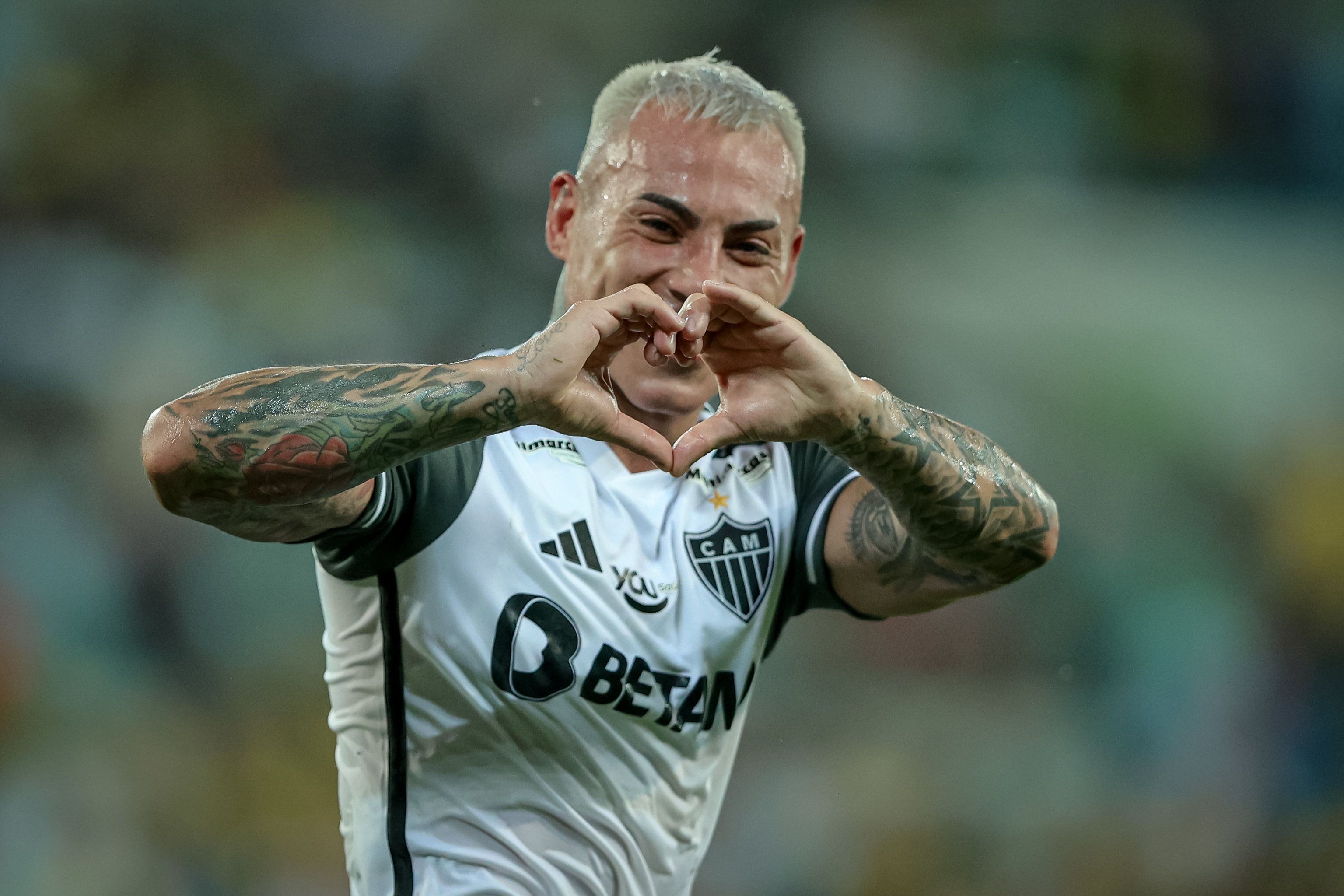 Eduardo Vargas dará a volta por cima no Atlético? Torcedores opinam