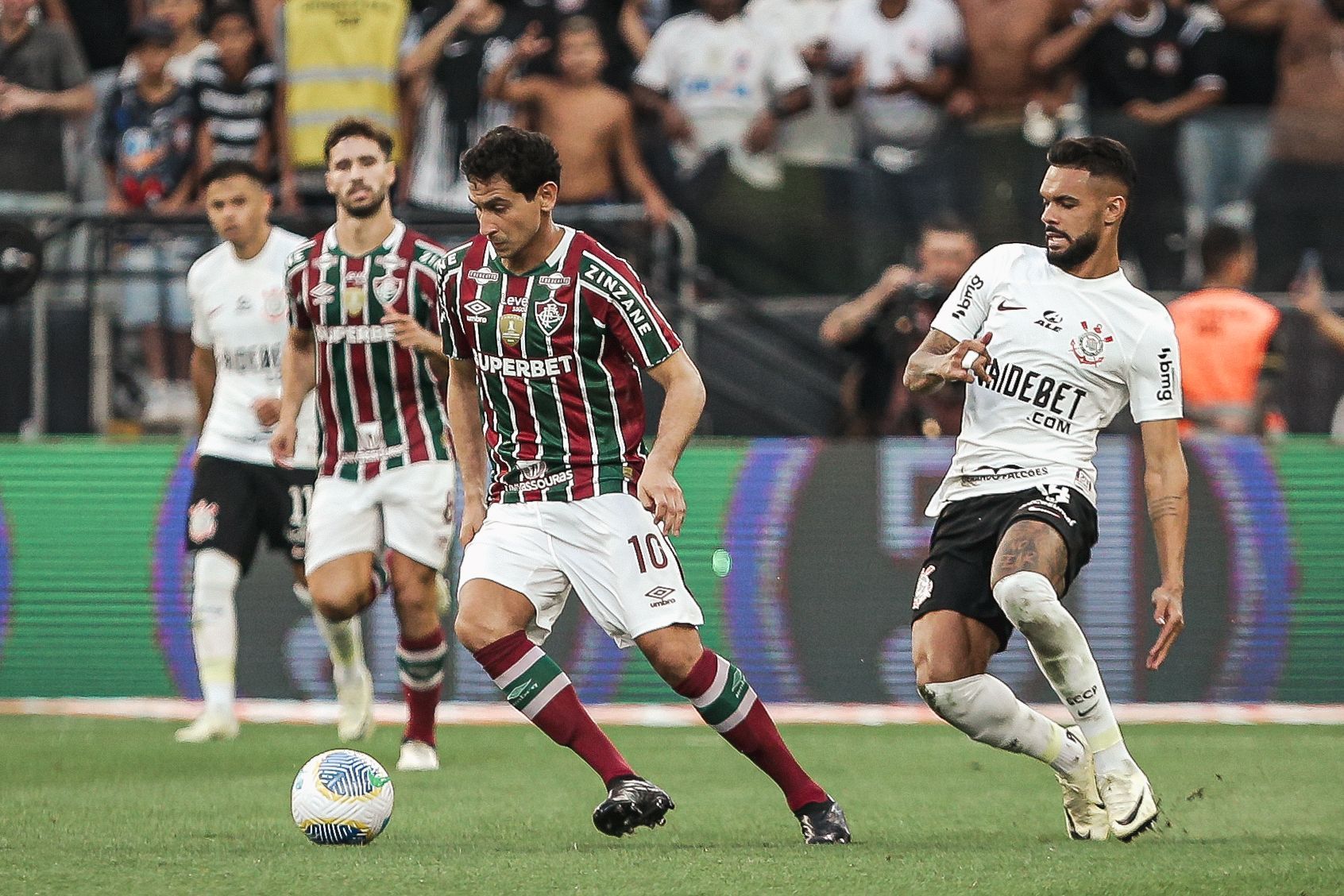 Fernando Diniz analisa sequência de jogos do Fluminense no Espírito Santo