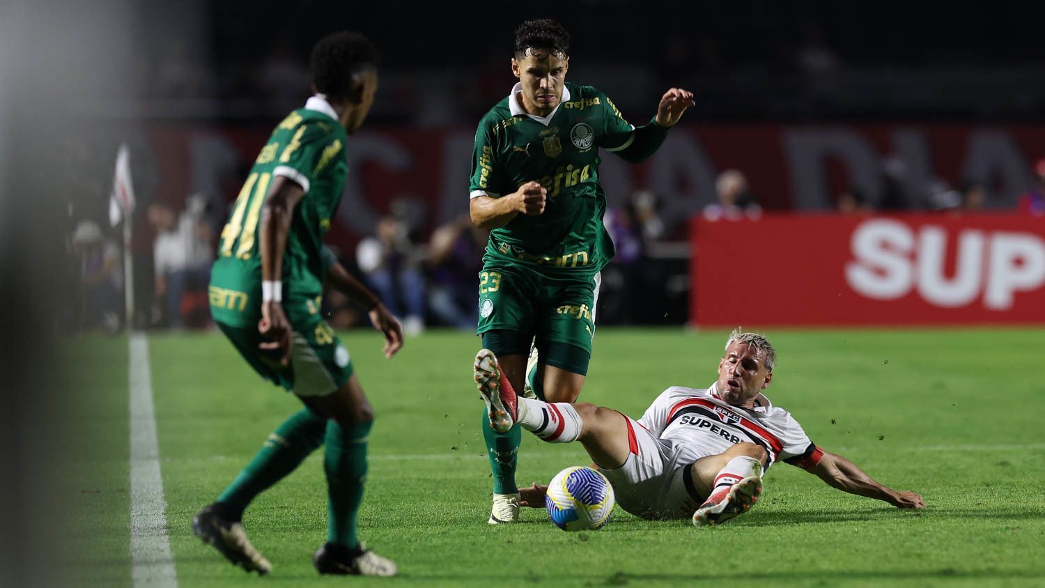 Veiga faz balanço de fase no Palmeiras, diz confiar em Abel e afirma: 'Subi o sarrafo'