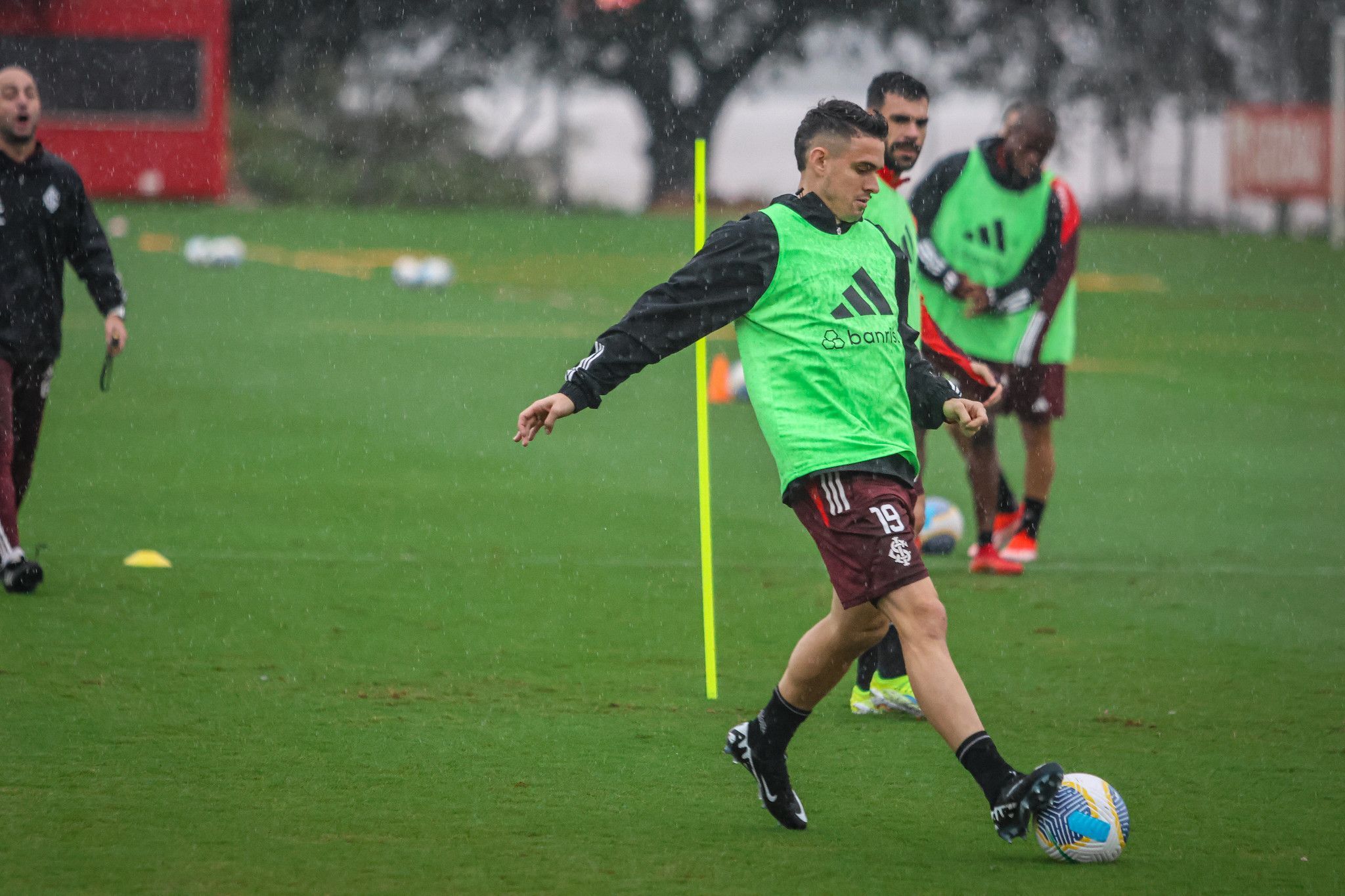 Inter monitora possível cheia do Guaíba no CT Parque Gigante