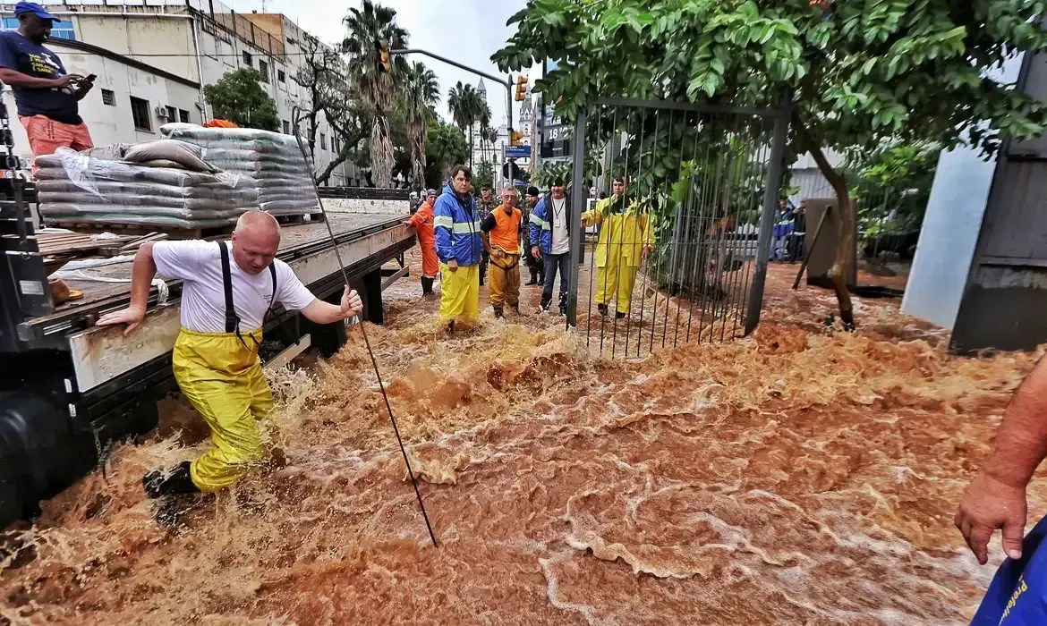 Gastos do governo com prevenção representam 1/3 das despesas com desastres, segundo levantamento