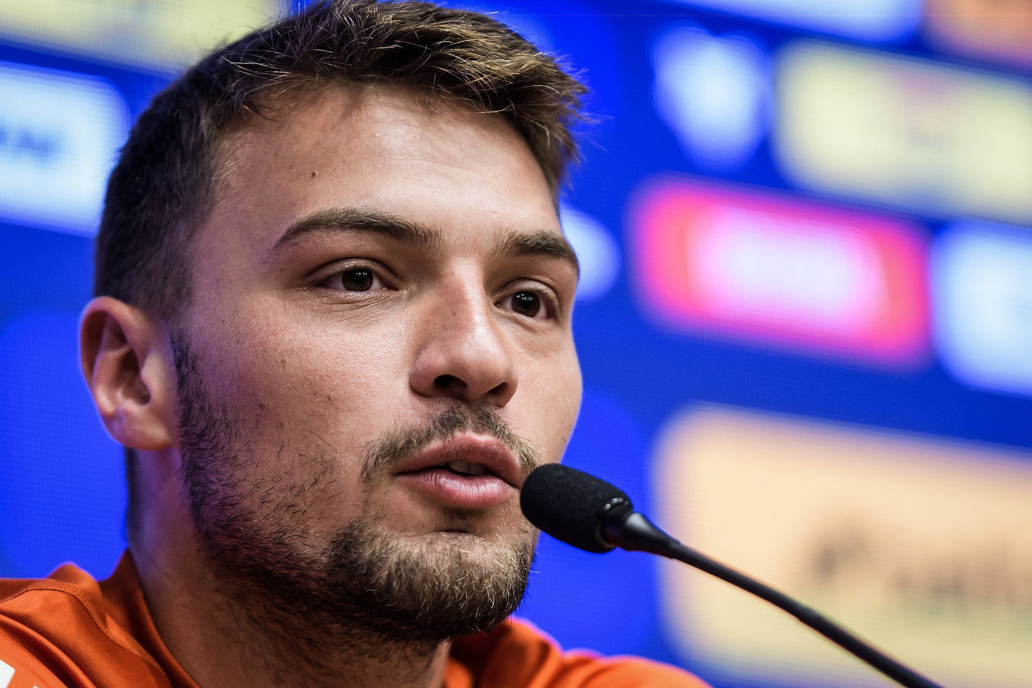 Ex-Grêmio, novo goleiro do Cruzeiro se solidariza com povo gaúcho