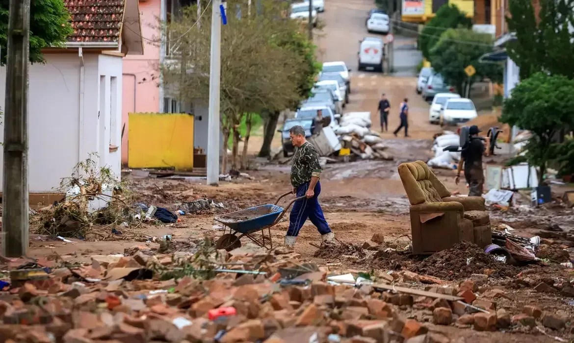 Chuvas no RS: pedidos de indenização se aproxima dos R$ 2 bilhões e devem crescer