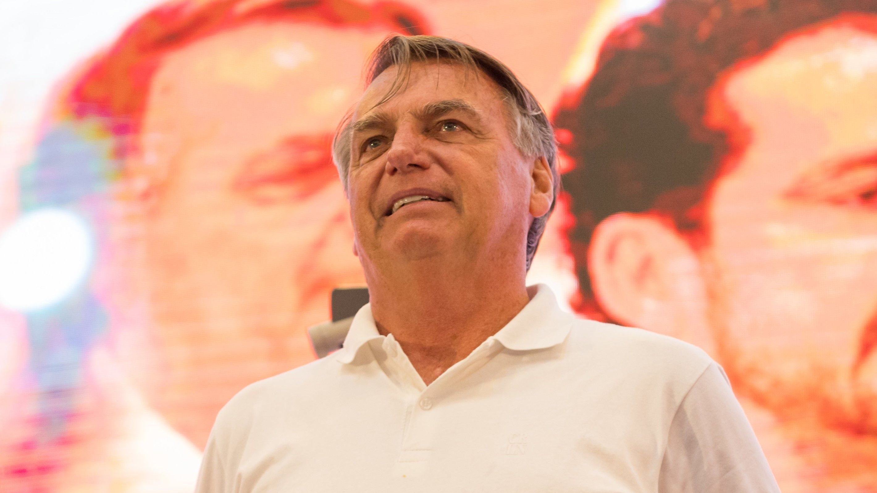 Equipe médica atualiza estado de saúde de Bolsonaro, que segue sem previsão de alta