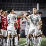 Embalado, Santos visita o Amazonas, que busca primeira vitória na Série B