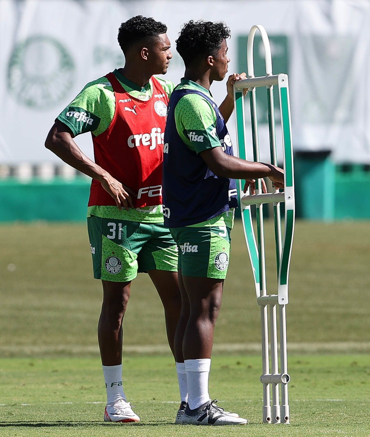 Escalação do Palmeiras: Abel surpreende com trio da base no ataque