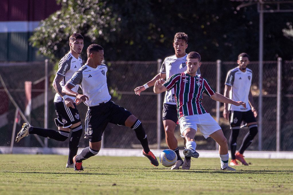 Isaac marca, mas Atlético cede empate ao Fluminense pelo Brasileirão Sub-20