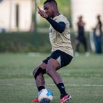 Dudu não viaja para jogo do Vitória por opção da comissão técnica; entenda