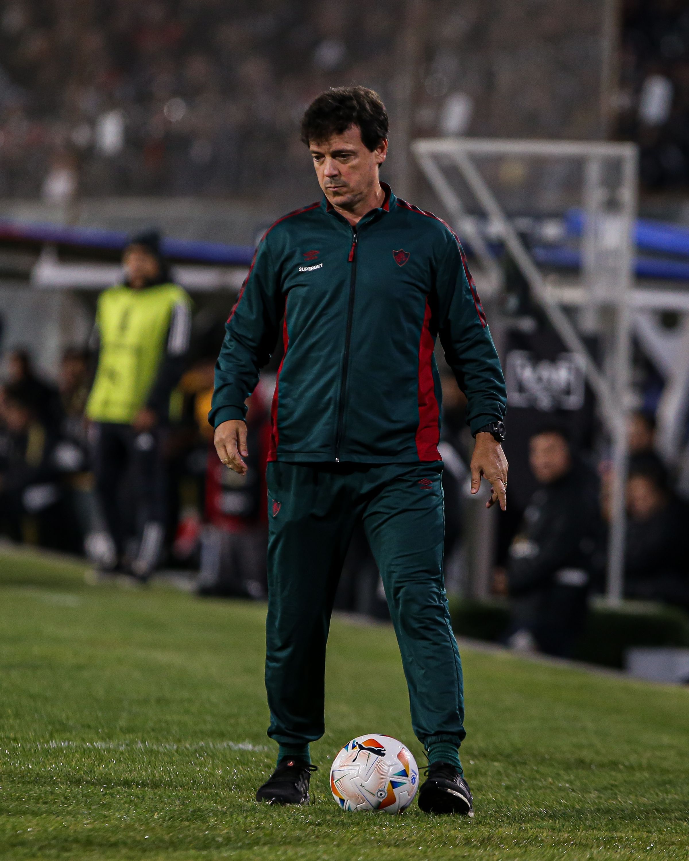 Fernando Diniz vê pontos positivos em atuação do Fluminense: ‘Aula defensiva’