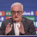 Dorival tem apoio do torcedor na Seleção e é mais popular entre os jovens, diz pesquisa