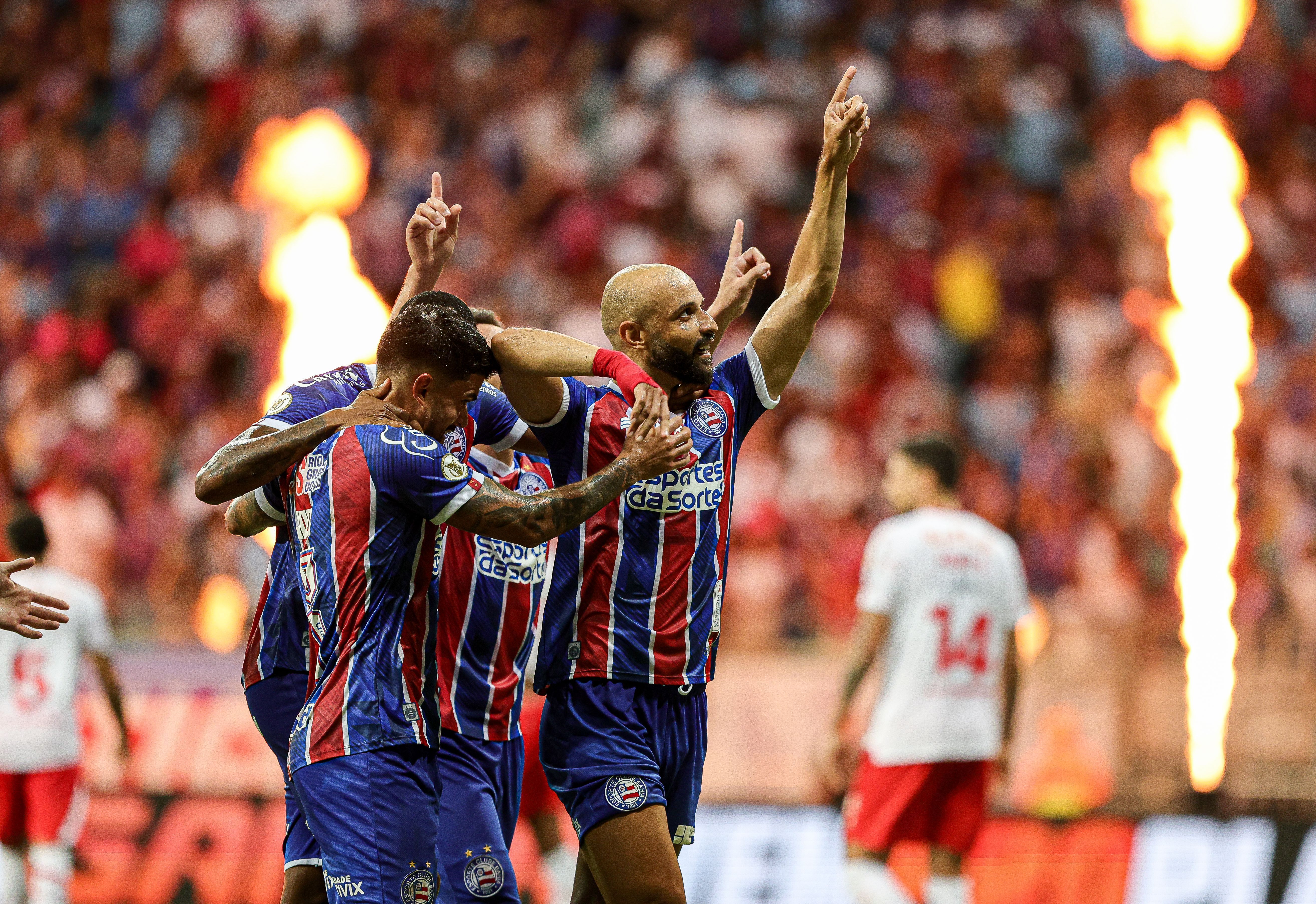 Bahia vence RB Bragantino e assume vice-liderança do Campeonato Brasileiro
