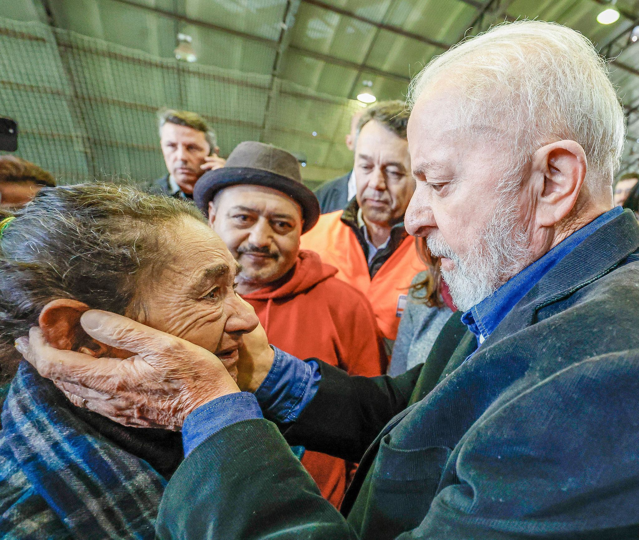 “Todo mundo que perdeu a sua casa, terá uma casinha”, afirma Lula em viagem ao Rio Grande do Sul