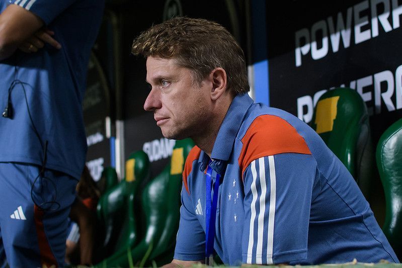 Fernando Seabra pede eficiência ao ataque do Cruzeiro e faz alerta