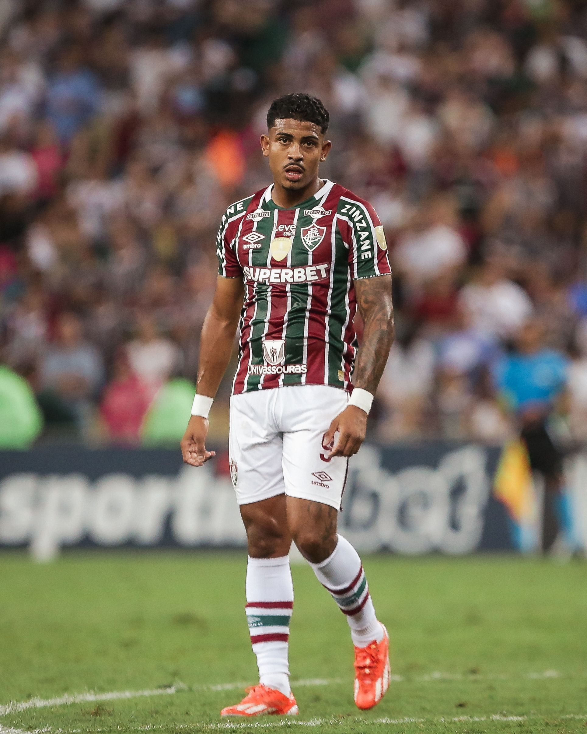 John Kennedy abre o jogo sobre o afastamento recente no Fluminense