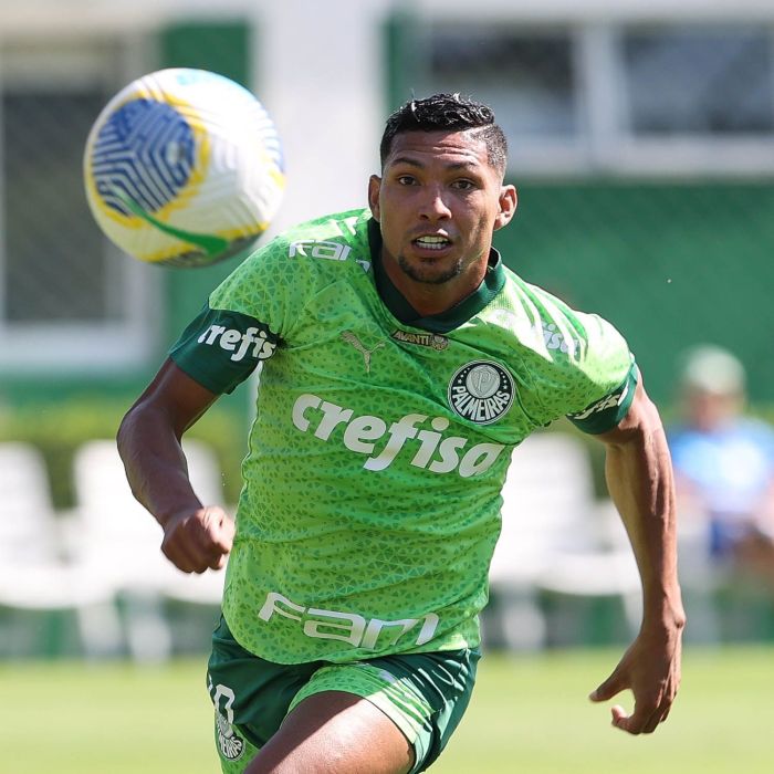 Rony, atacante do Palmeiras