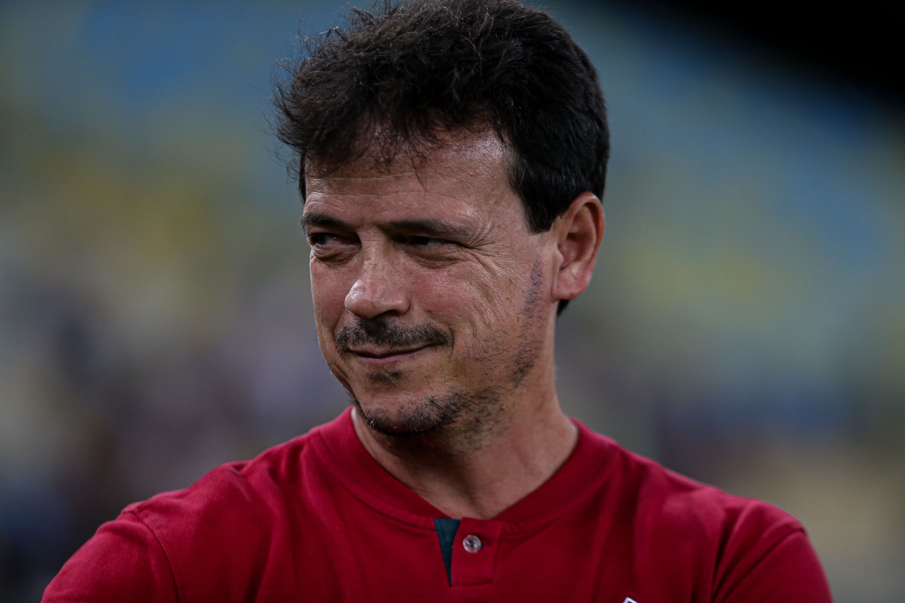 Presidente do Fluminense anuncia a renovação de Fernando Diniz; saiba o tempo