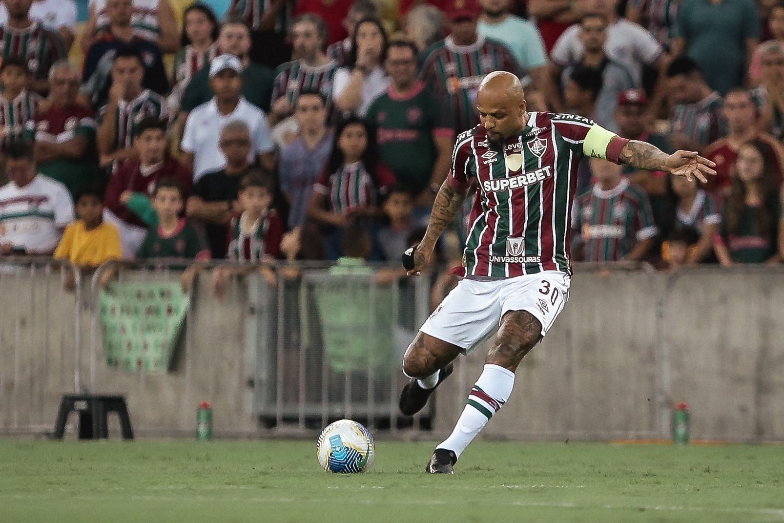 Após marca histórica no Fluminense, Felipe Melo revela planos para o futuro
