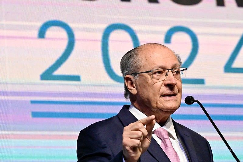 Na COP29, Alckmin fala sobre corte de gastos e promete que déficit zero será mantido
