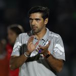 Abel elogia mercado 'incrível' do Cruzeiro e aponta cinco rivais na luta pelo Brasileirão