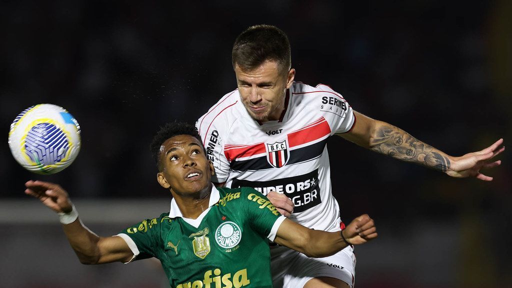 Palmeiras empata com Botafogo-SP e avança às oitavas da Copa do Brasil