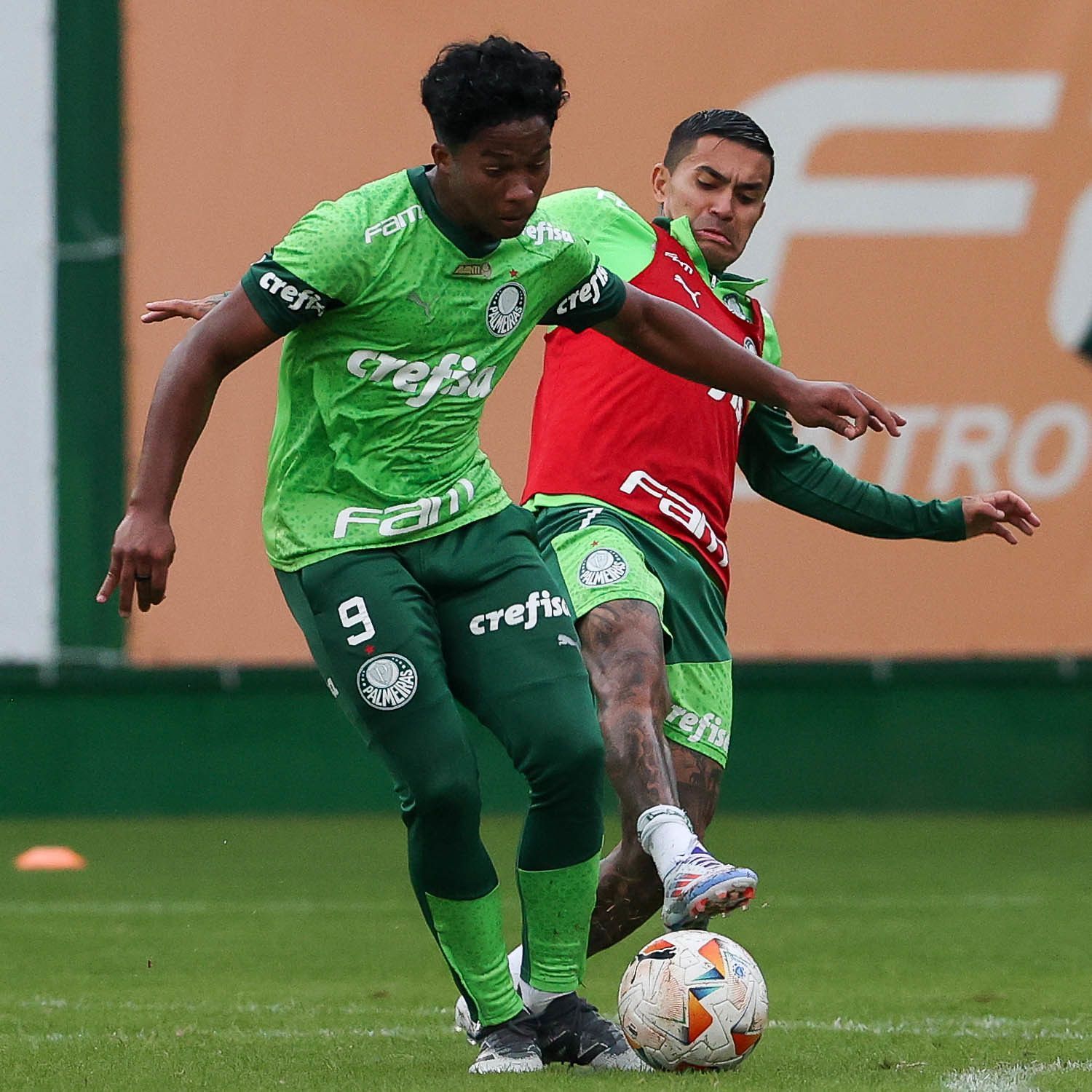 Adeus, Endrick! Companheiros do Palmeiras se despedem da joia alviverde