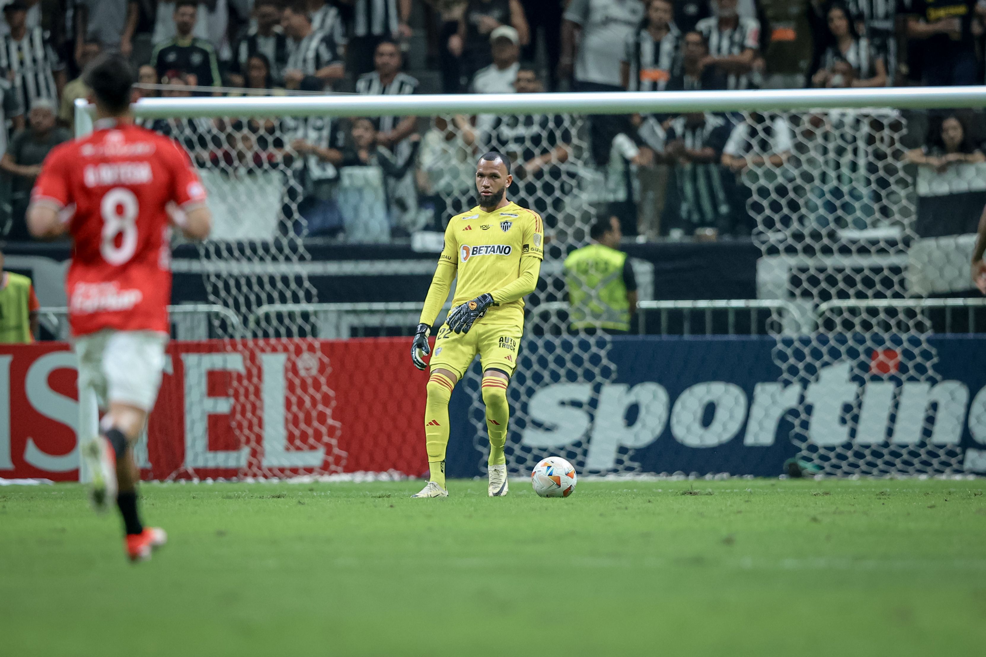 Everson alcança marca histórica e se aproxima de ídolos do Atlético na Libertadores