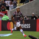 Herói da vitória do Fluminense, John Kennedy é exaltado por Fernando Diniz