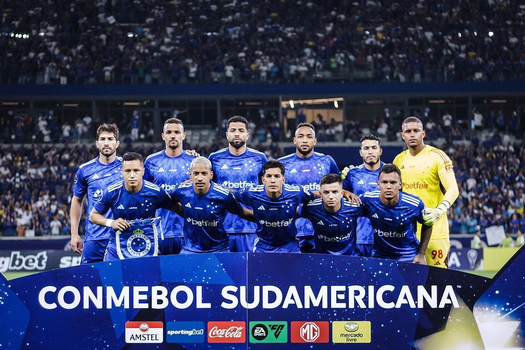 Vitória do Grêmio 'encurta' lista de possíveis rivais do Cruzeiro na Sul-Americana; veja os 5