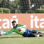 Goleiro do Atlético, Robert revela como é convivência com Alisson e Taffarel na Seleção