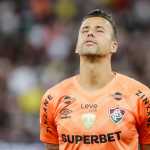 Auxiliar do Fluminense analisa nova falha de Fábio em empate pelo Brasileiro