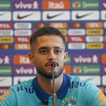 Yan Couto explica por que abandonou o cabelo rosa na Seleção