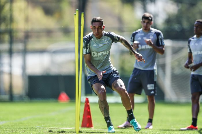 Paulo Vitor ainda não atuou sob comando do técnico Gabriel Milito
