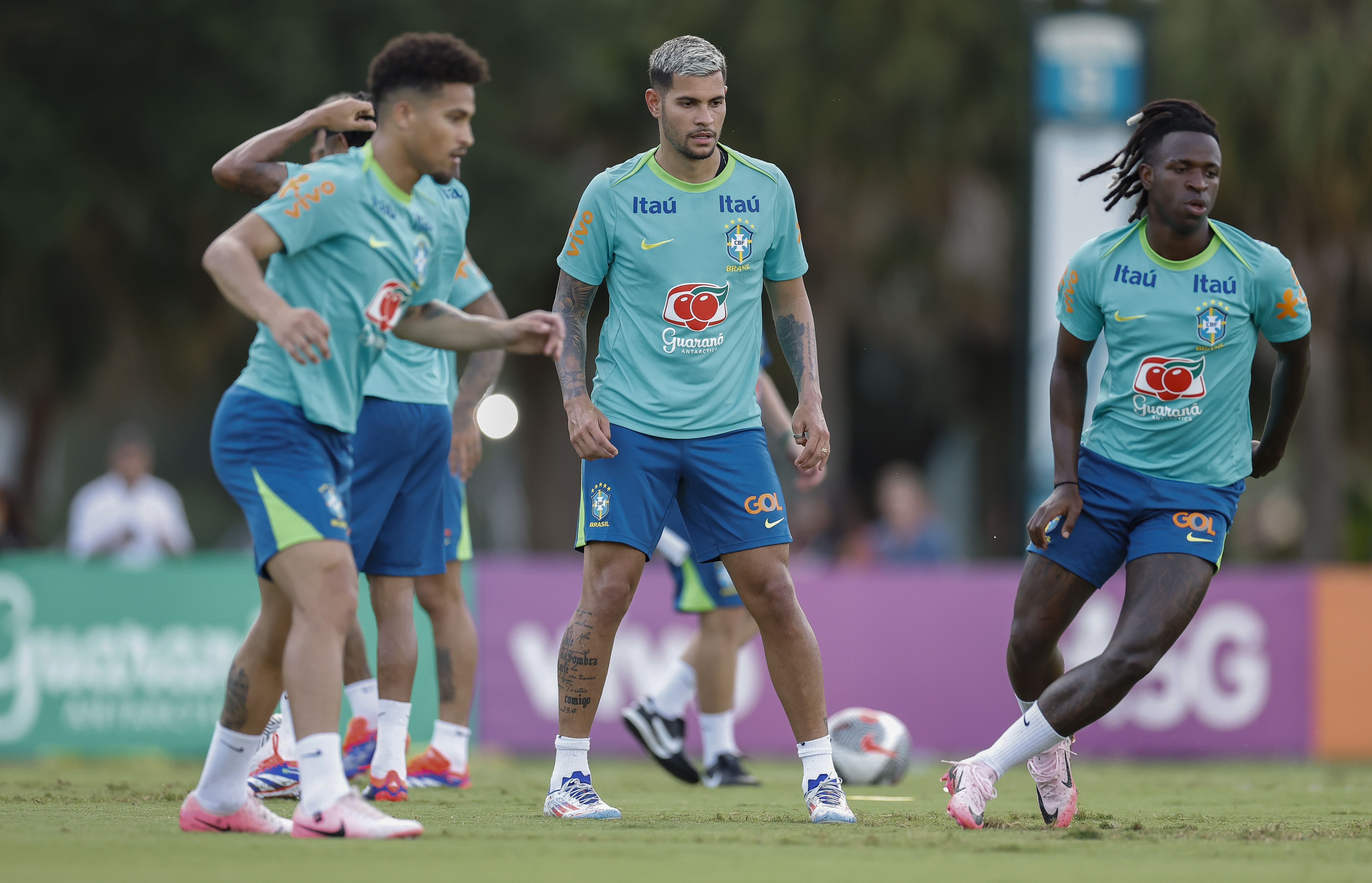Bruno Guimarães pede equilíbrio na Seleção: 'Tomamos gols que poderíamos evitar'