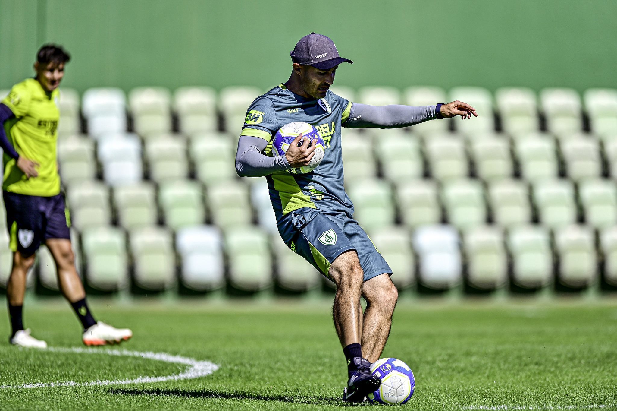 Dupla do América é liberada pelo DM e pode ser reforço contra o CRB