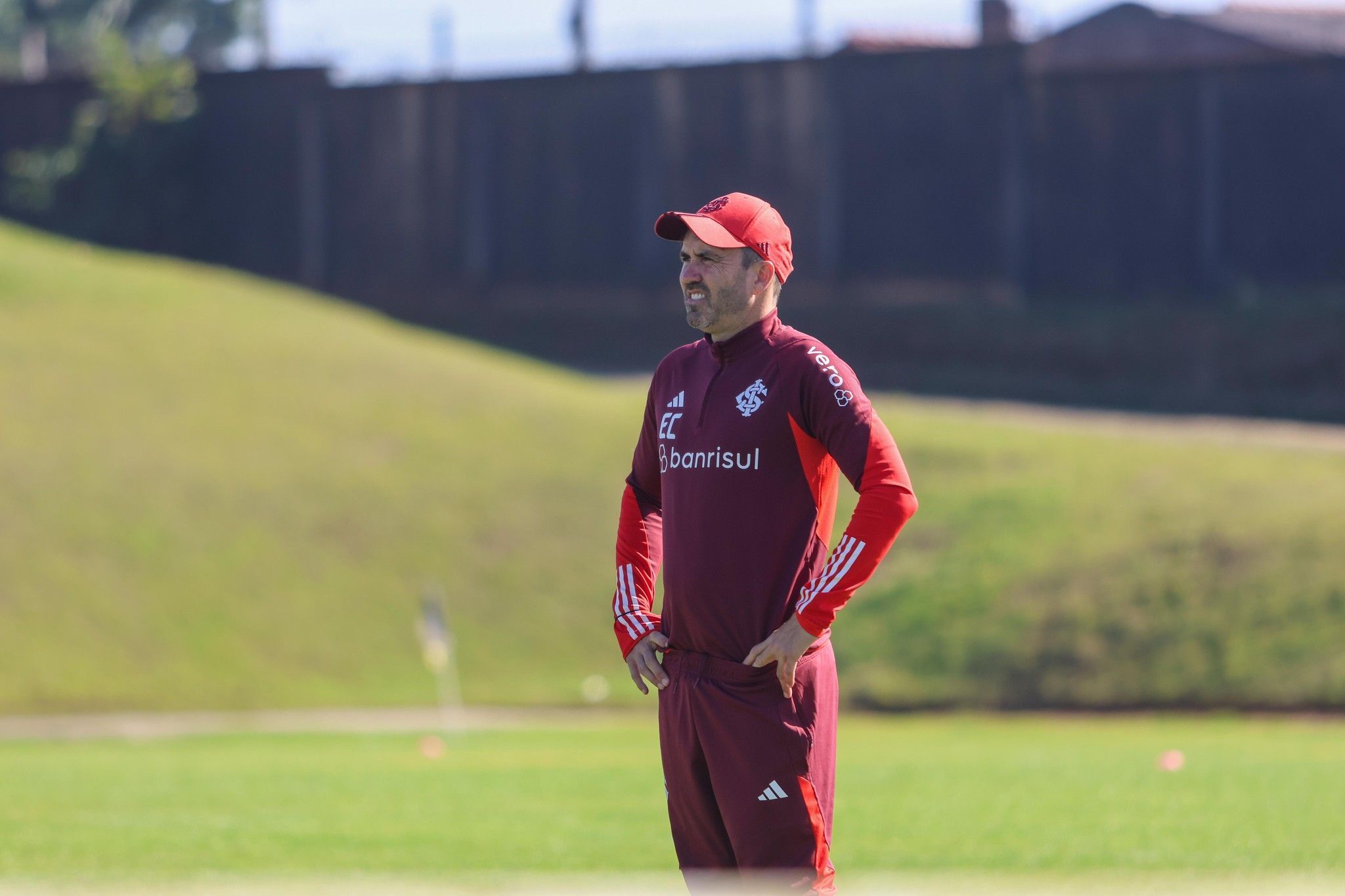 Inter inicia semana Gre-Nal com pessimismo e dificuldades no time