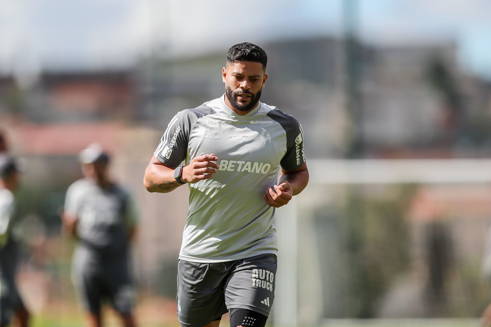 Hulk vai reforçar Atlético contra o Palmeiras? Saiba como foi treino nesta sexta