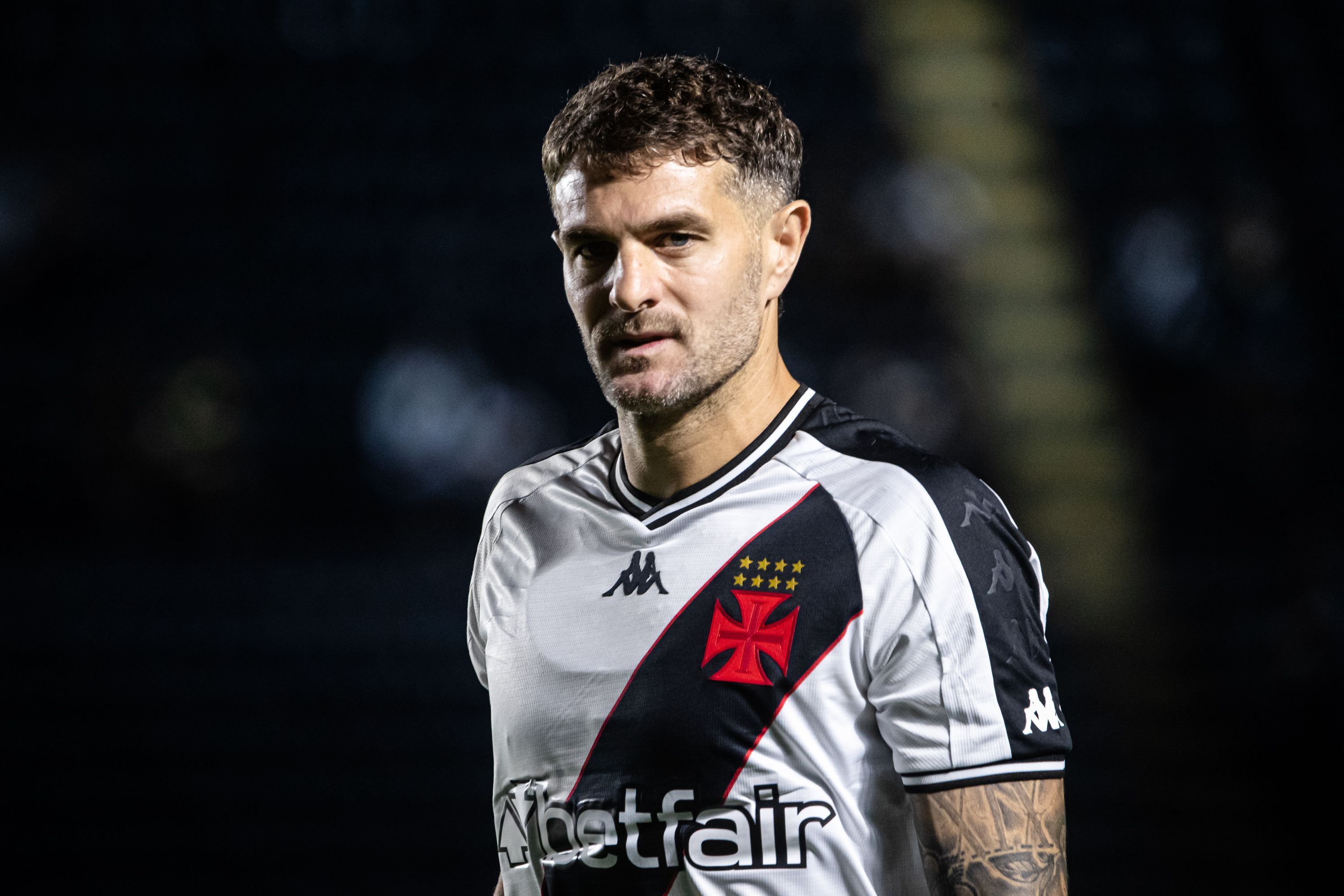Entre os piores ataques do Brasileirão, Vasco perde Vegetti contra o Juventude