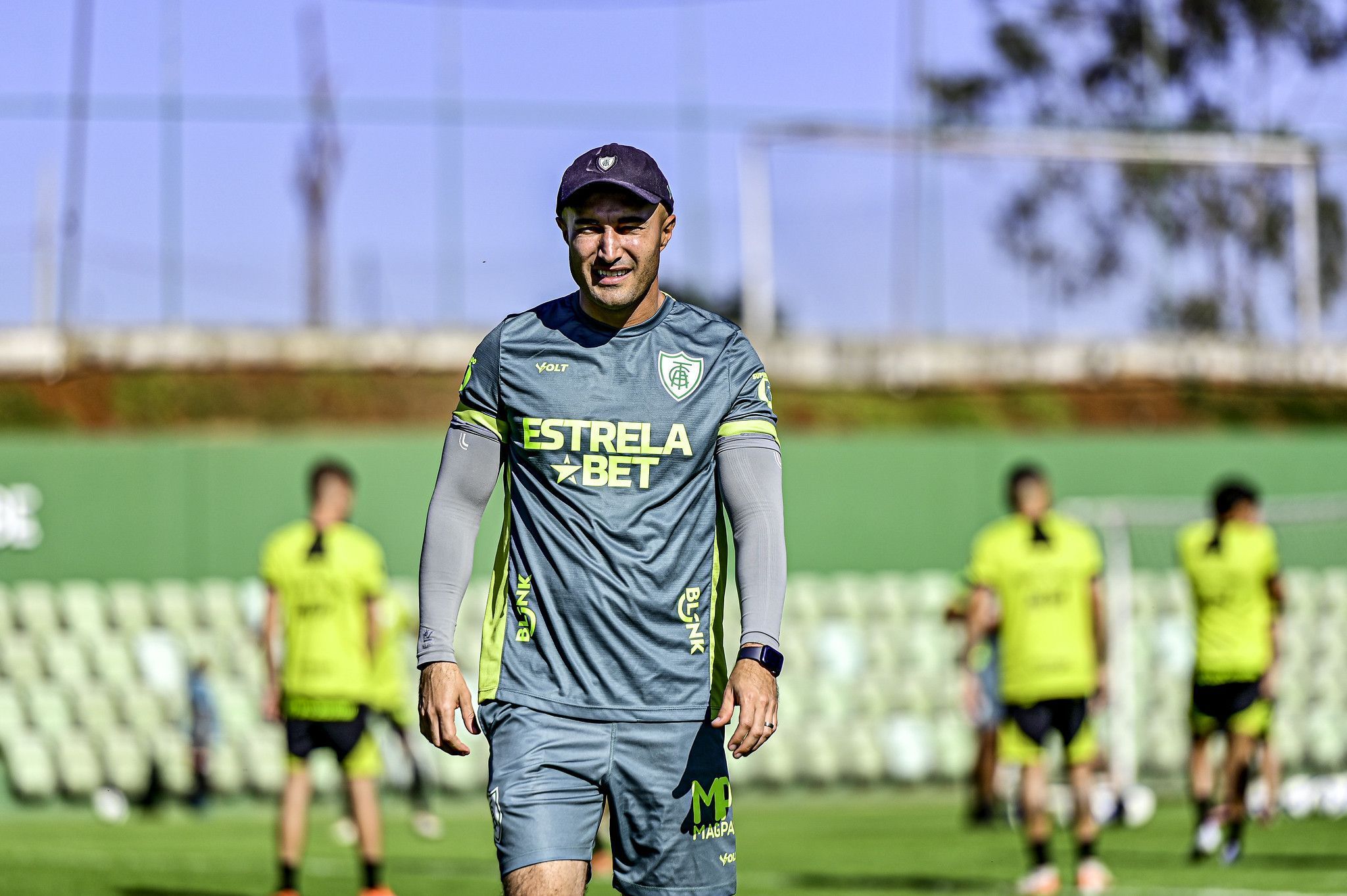 Com mais um desfalque, América divulga relacionados para duelo com o Goiás