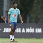 Endrick diz quando espera se tornar o titular da Seleção Brasileira
