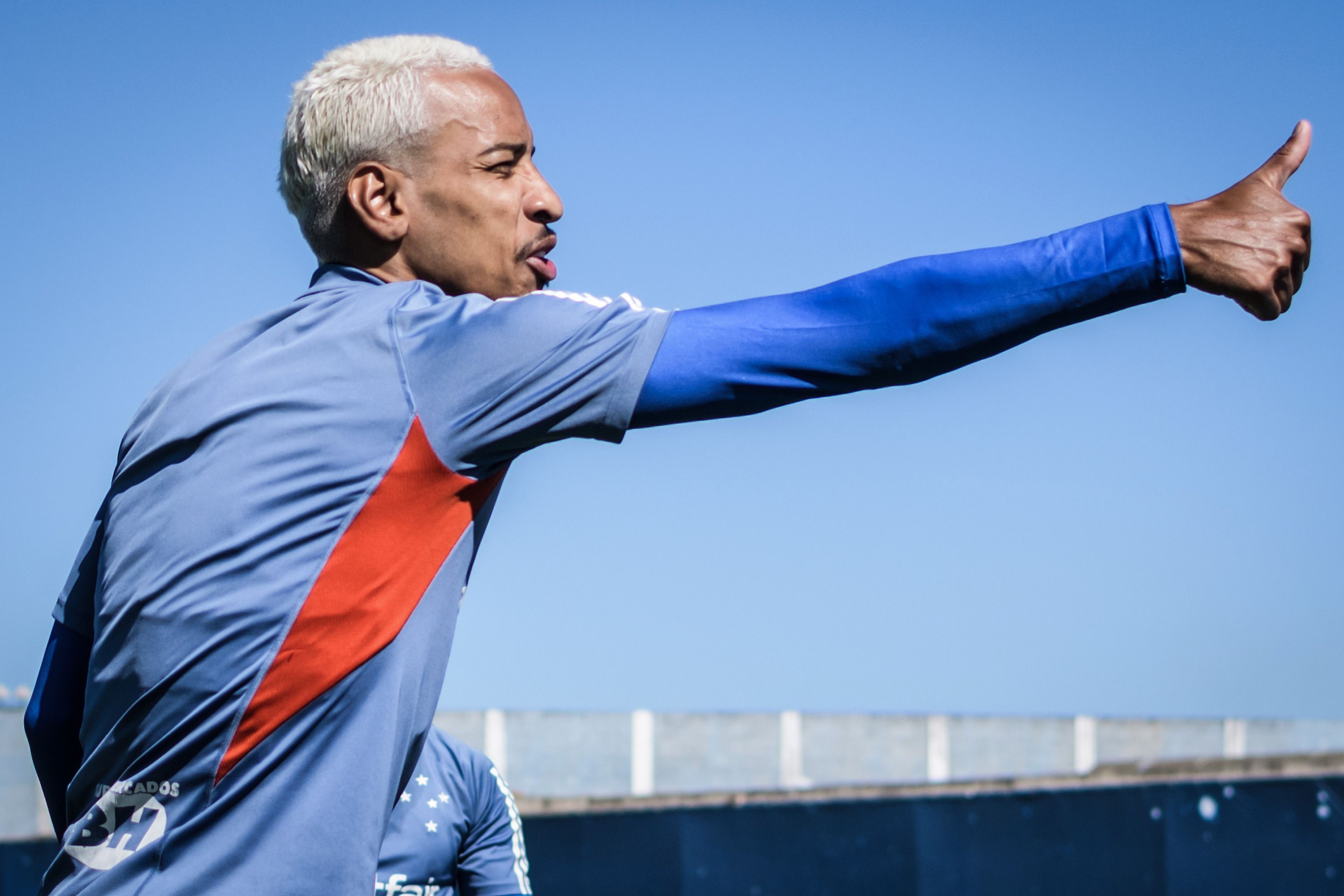 Cruzeiro: Matheus Pereira reage à goleada das Cabulosas sobre o Corinthians