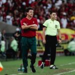 Após saída de Cuca, Athletico-PR faz contato por Fernando Diniz, diz site