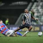 Atlético termina jogo com três atletas lesionados e perde titular por suspensão