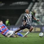Atlético termina jogo com três atletas lesionados e perde titular por suspensão