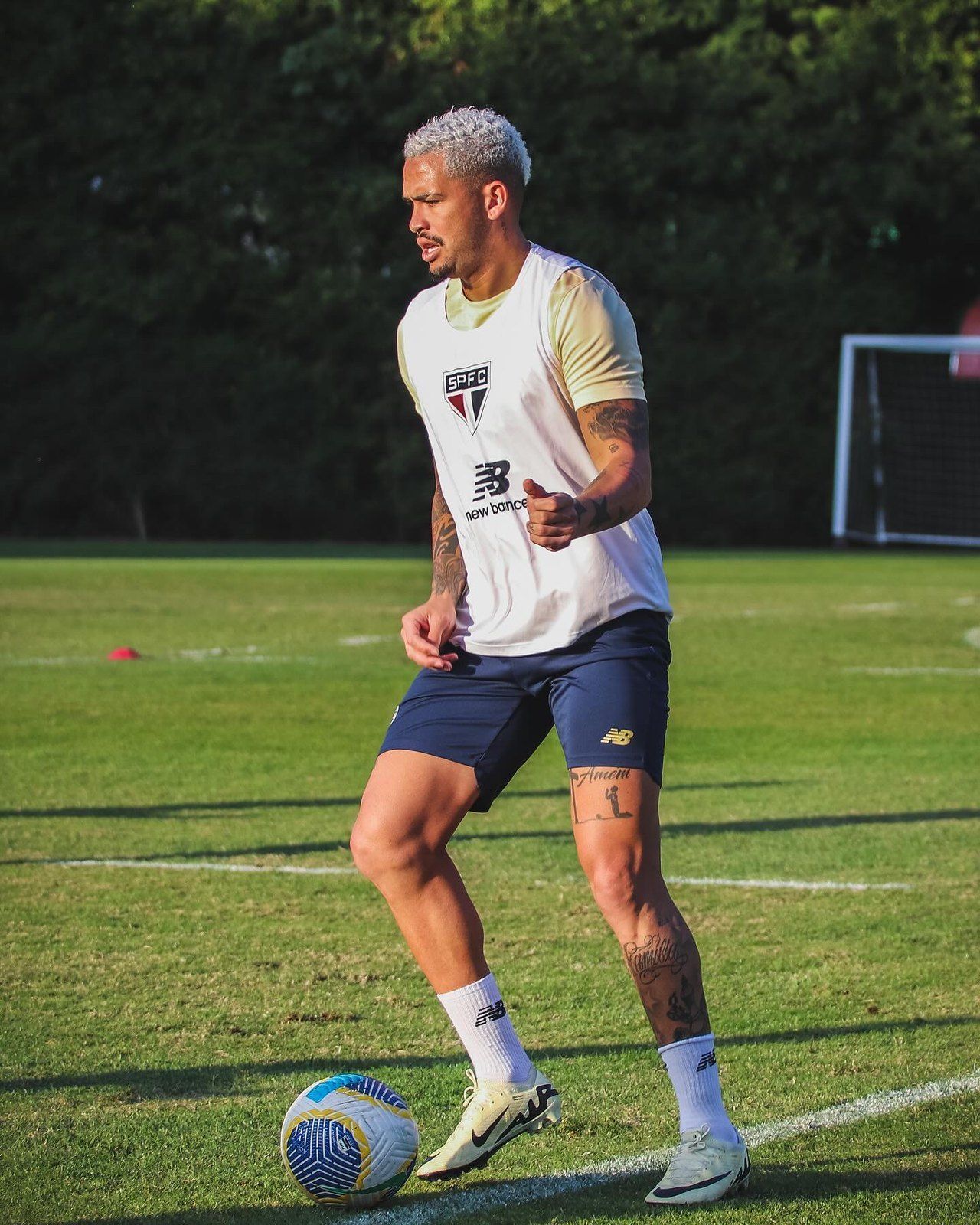 Treino do São Paulo: time trabalha com reforços para jogo contra Criciúma