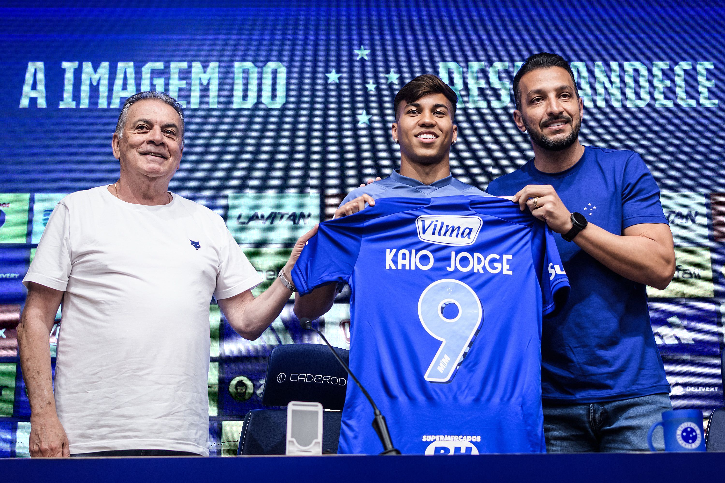 Cruzeiro aparece no topo do ranking de gastos com contratações em relatório da Fifa