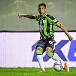 Lateral do América explica ‘sucesso da base’ e responsabilidade dos jovens entre titulares