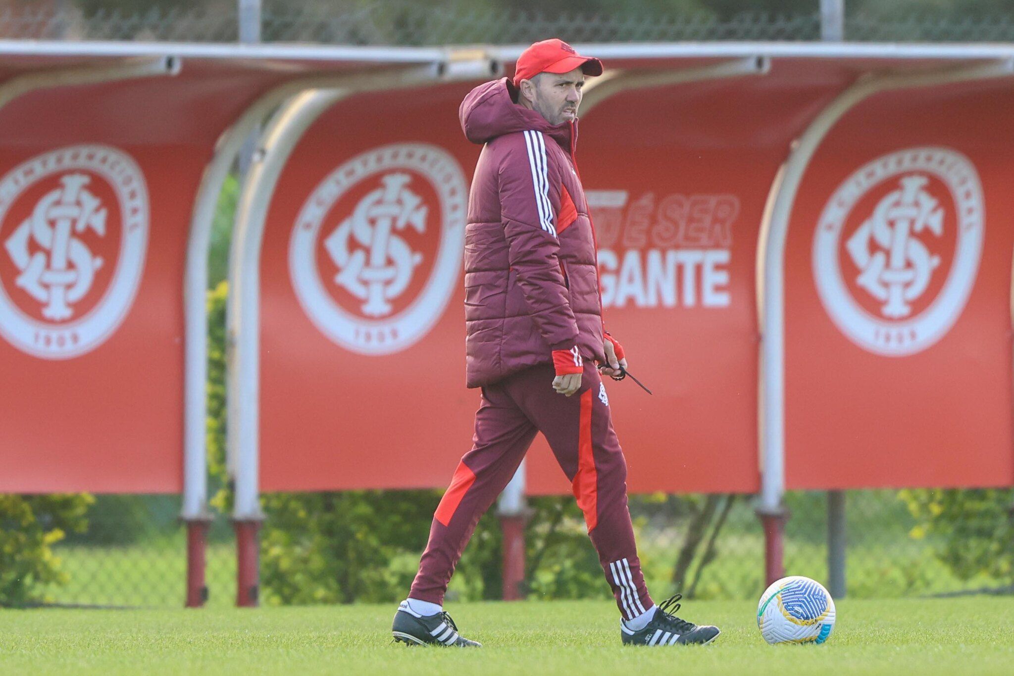 Escalação do Inter: Coudet tem baixas para enfrentar o Atlético pelo Brasileirão