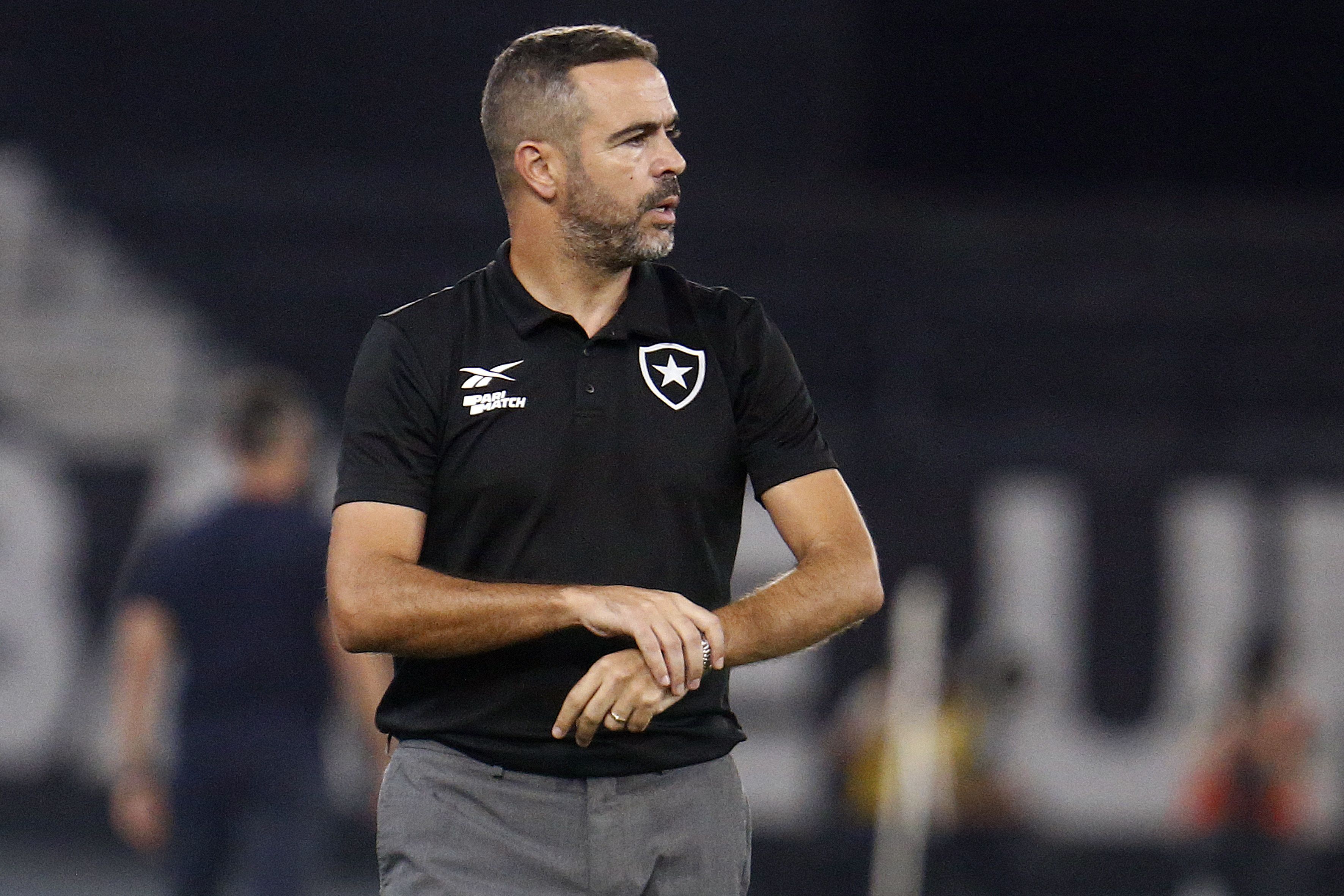 Botafogo x Palmeiras: Artur Jorge projeta jogo e diz se conta com reforços
